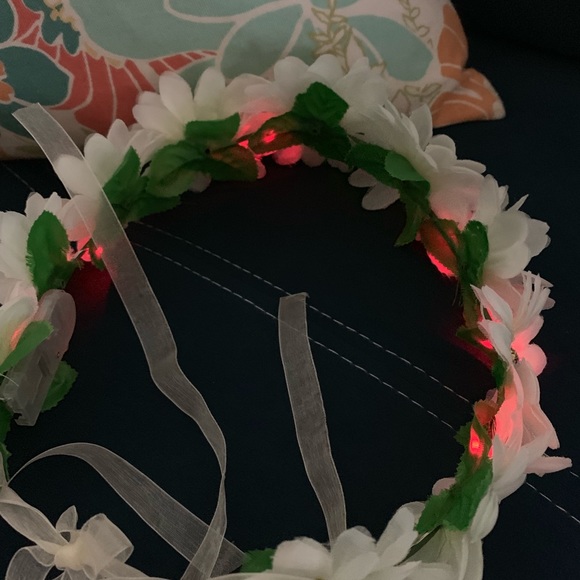 Rainbow Led Light up Crown - Picture 7 of 7